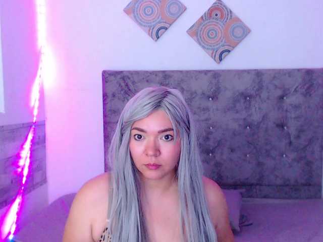 forbidden-cougar live cam on BongaCams