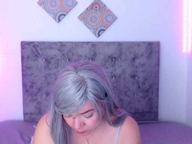 forbidden-cougar live cam on BongaCams
