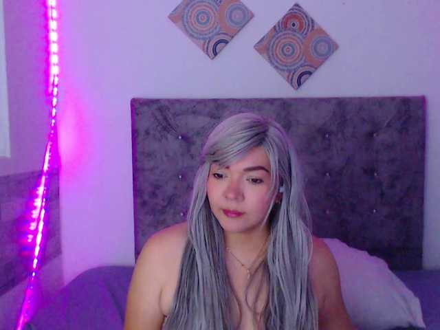 forbidden-cougar live cam on BongaCams