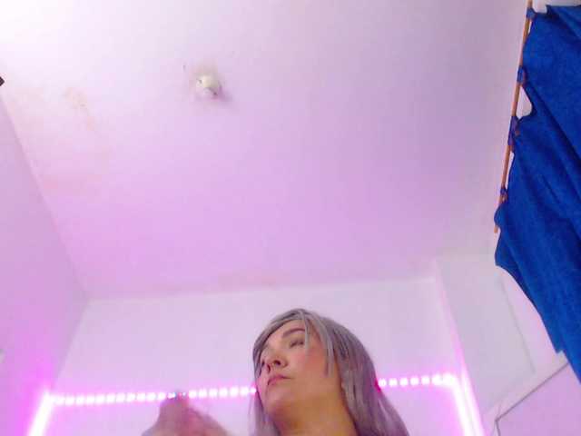 forbidden-cougar live cam on BongaCams