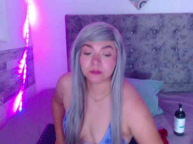 forbidden-cougar webcam