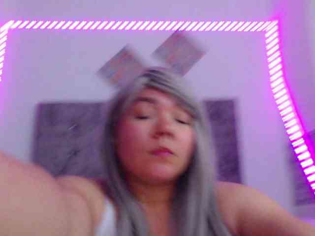 forbidden-cougar webcam