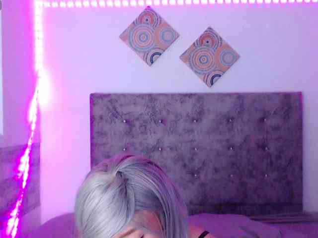 forbidden-cougar webcam