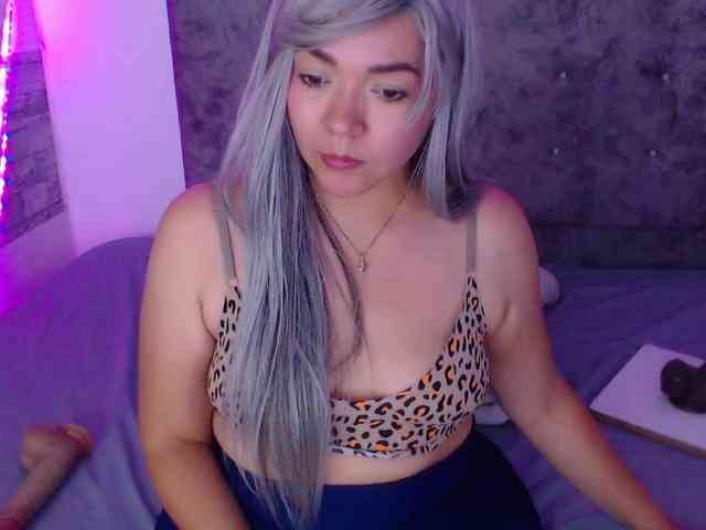 forbidden-cougar webcam