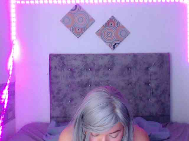 forbidden-cougar webcam