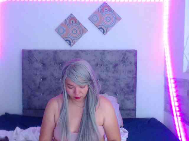 forbidden-cougar webcam