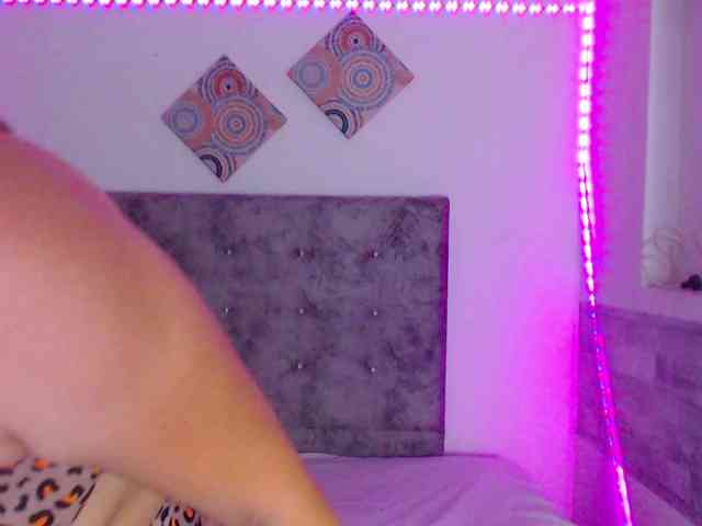forbidden-cougar webcam