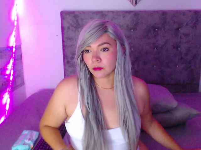 forbidden-cougar webcam