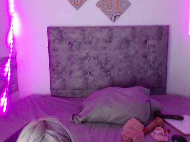 forbidden-cougar webcam