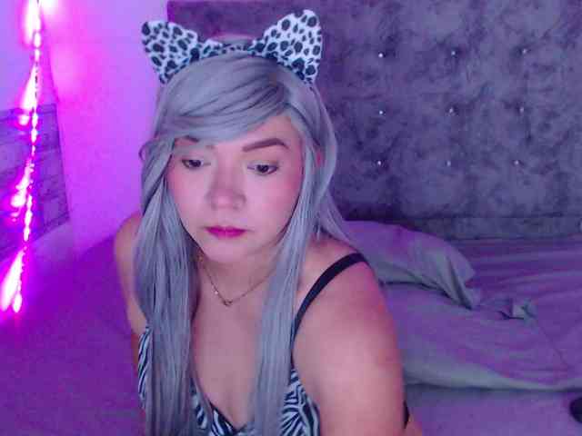 forbidden-cougar webcam