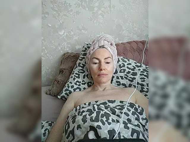  White00Pearl chat room