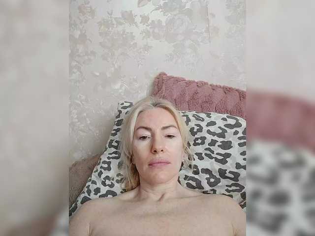  White00Pearl chat room