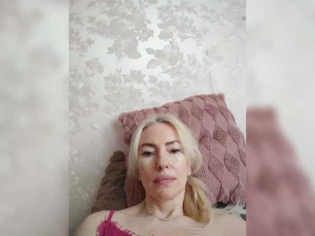  White00Pearl chat room