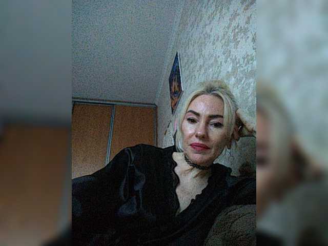 White00Pearl live cam