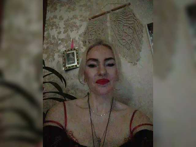  White00Pearl chat room