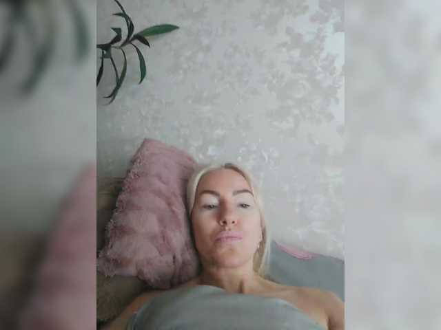  White00Pearl chat room