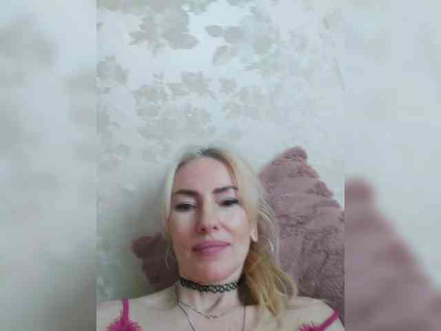 White00Pearl webcam