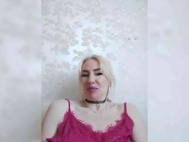 White00Pearl webcam