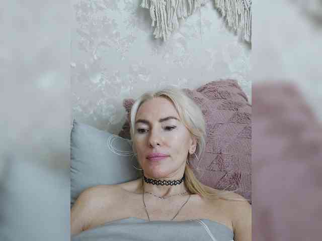 White00Pearl webcam