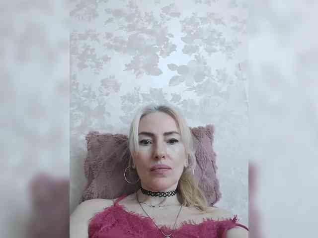 White00Pearl webcam
