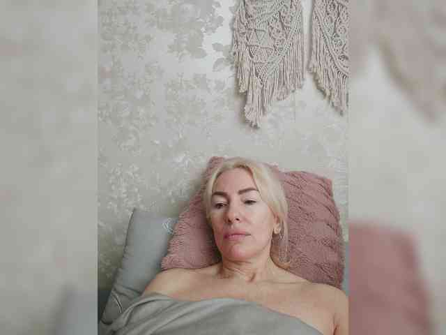 White00Pearl webcam