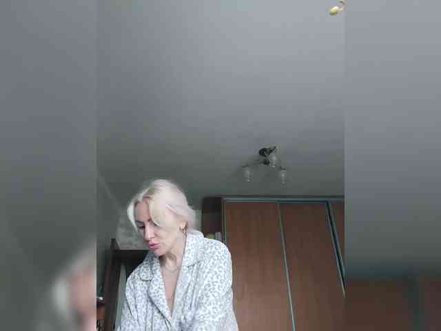 White00Pearl webcam