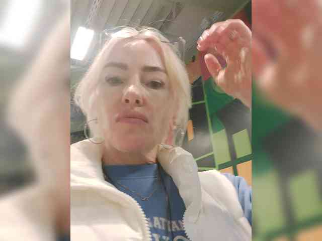 White00Pearl webcam