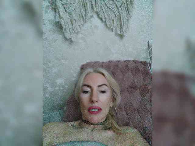 White00Pearl webcam