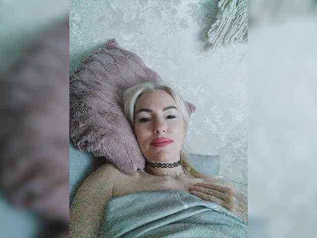 White00Pearl webcam
