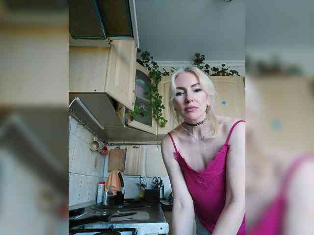 White00Pearl webcam