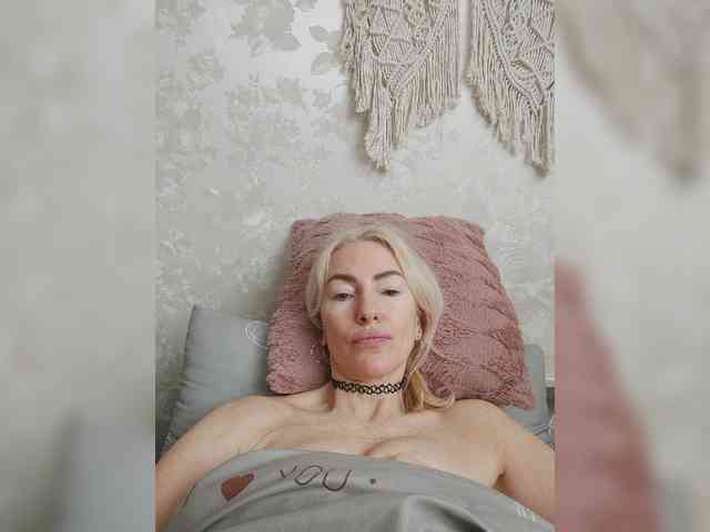 White00Pearl webcam