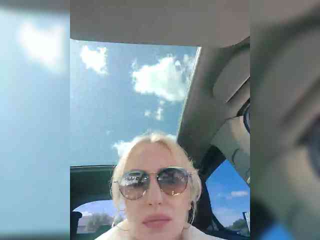 White00Pearl webcam
