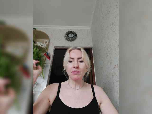 White00Pearl webcam