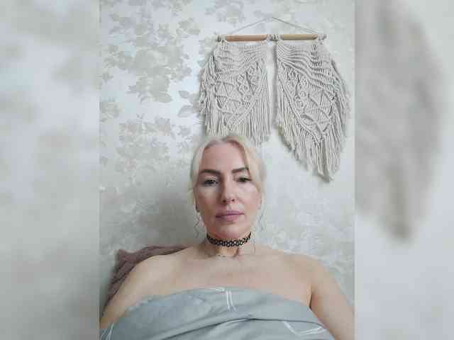 White00Pearl webcam