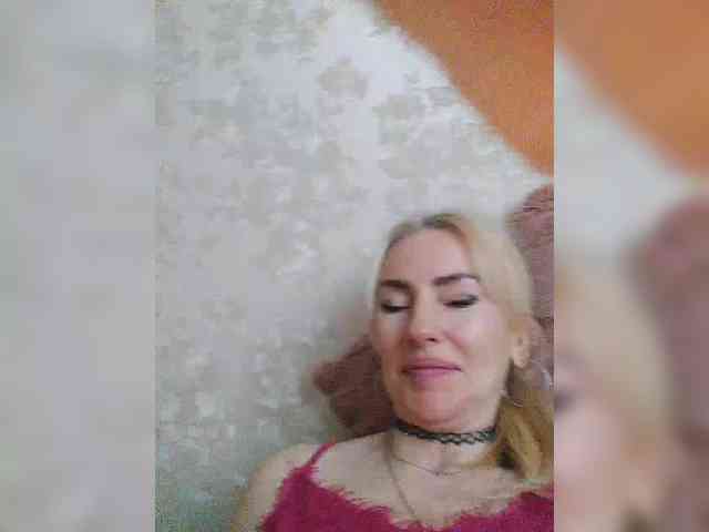 White00Pearl webcam