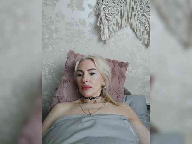 White00Pearl webcam