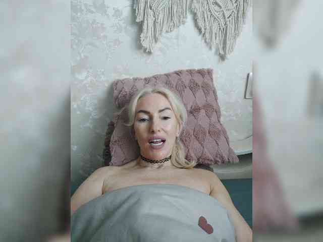 White00Pearl webcam