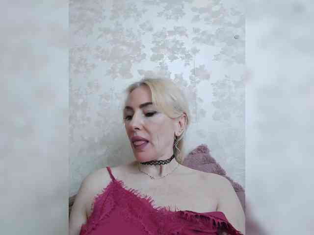 White00Pearl webcam
