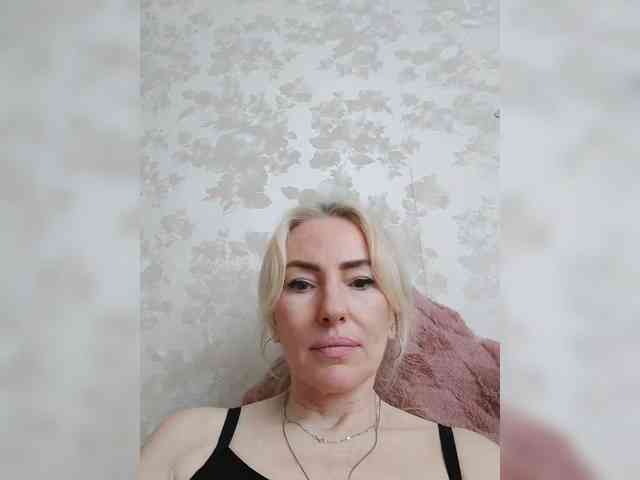 White00Pearl webcam