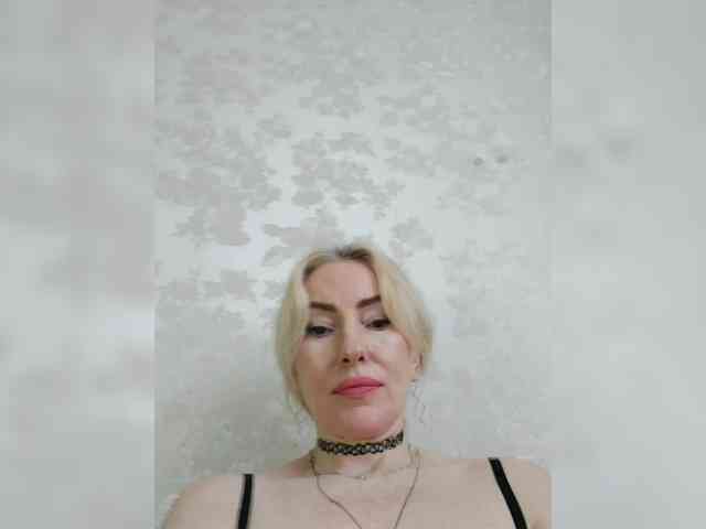 White00Pearl webcam