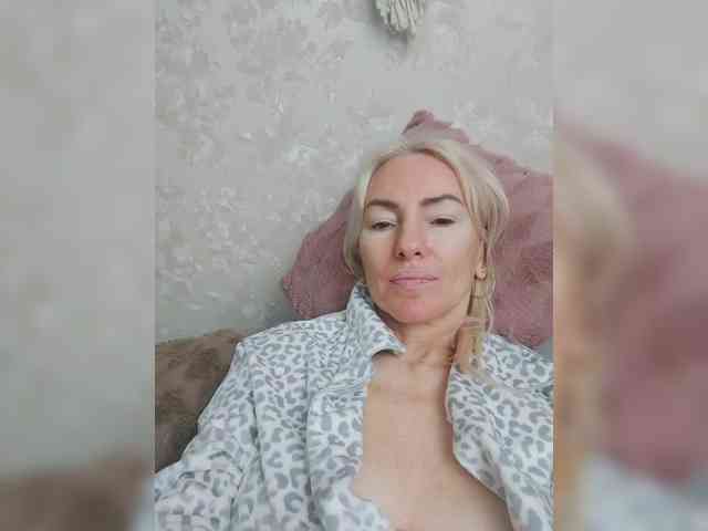 White00Pearl webcam