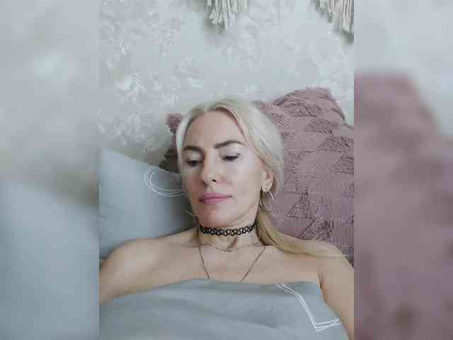 White00Pearl webcam