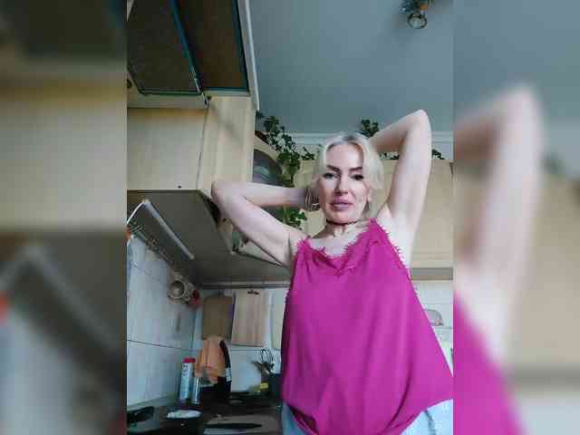 White00Pearl webcam