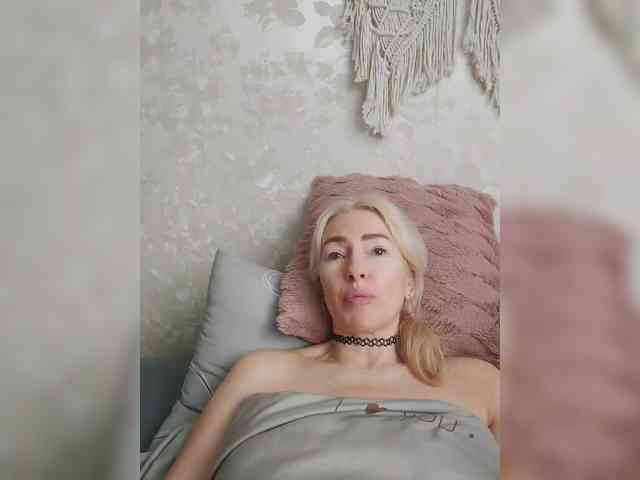White00Pearl webcam