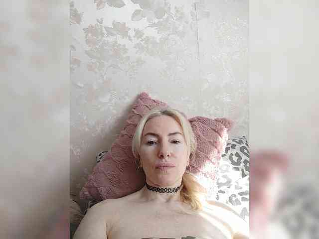 White00Pearl webcam