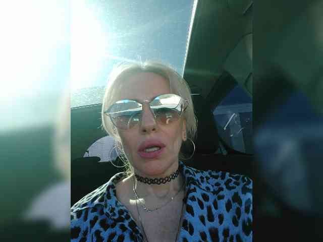 White00Pearl webcam