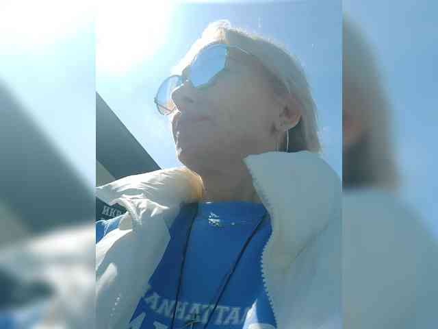 White00Pearl webcam