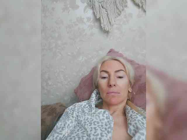 White00Pearl webcam