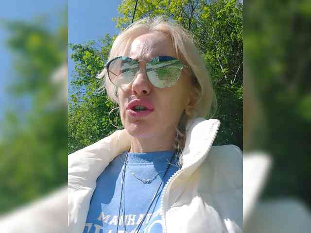 White00Pearl webcam