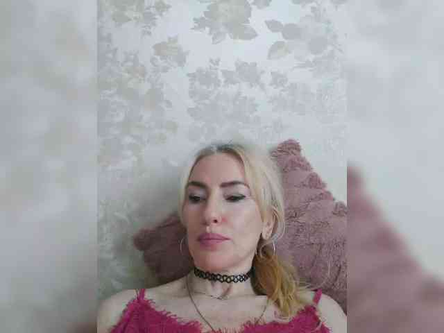 White00Pearl webcam